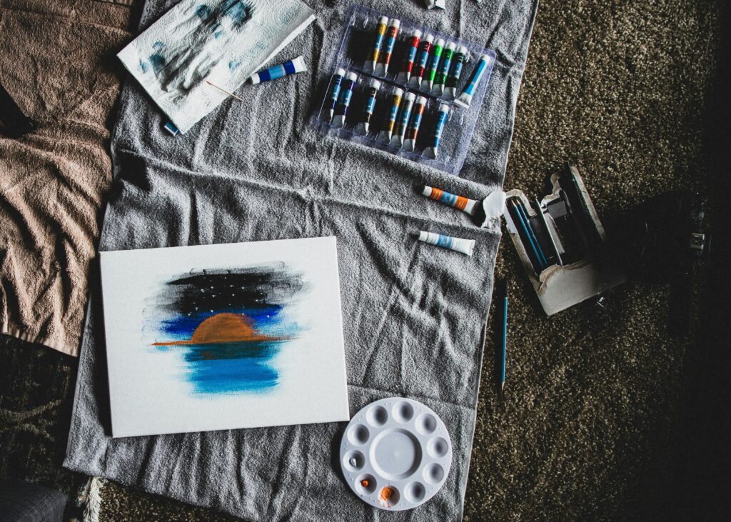 How to Use Acrylic Paint on Fabric